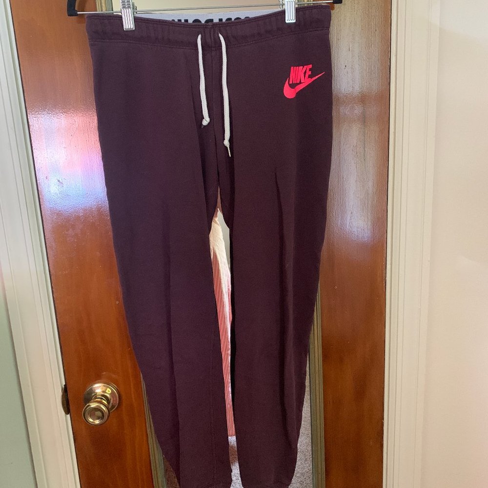 Nike jogger sweatpants